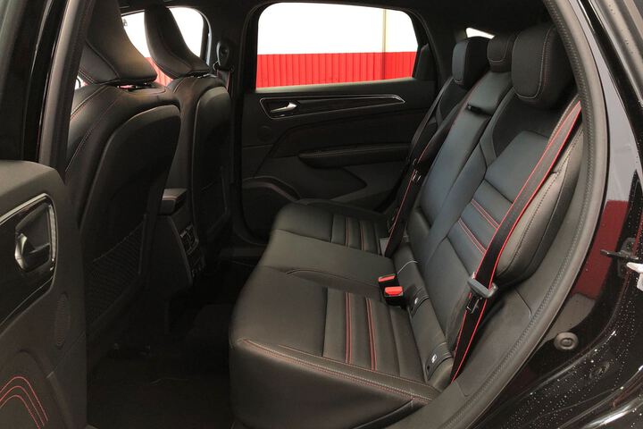 Inside Arkana Híbrido  Negro Sport