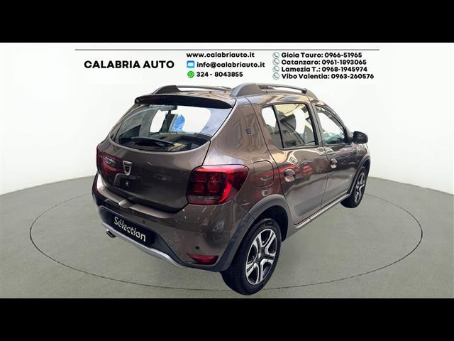 DACIA Sandero  Stepway 00007135_VO38033579