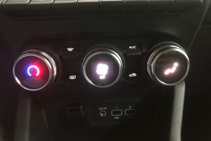 Inside Clio Híbrido  Blanco