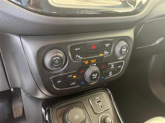 JEEP Compass 02641608_VO38043366