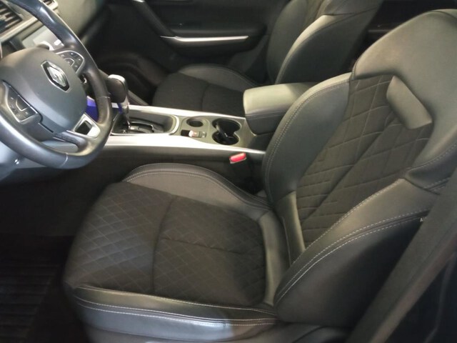 Inside Kadjar  NEGRO