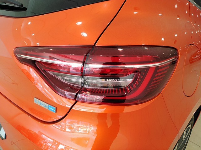 Inside Clio Híbrido  Naranja Valencia