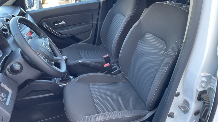 Inside Duster Diesel  Naranja Atakama