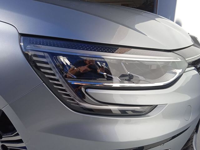 Outside Mégane Sport Tourer Diesel  Gris Highland