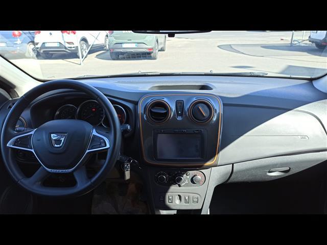 DACIA Sandero  Stepway 00023772_VO38013404