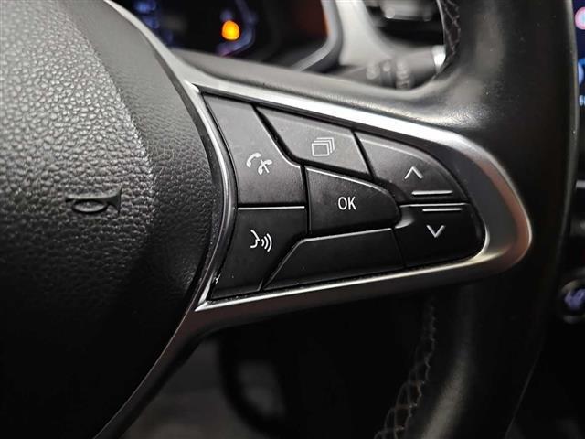 RENAULT Captur 02416142_VO38013170