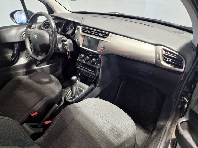 Inside C3 Diesel  Negro