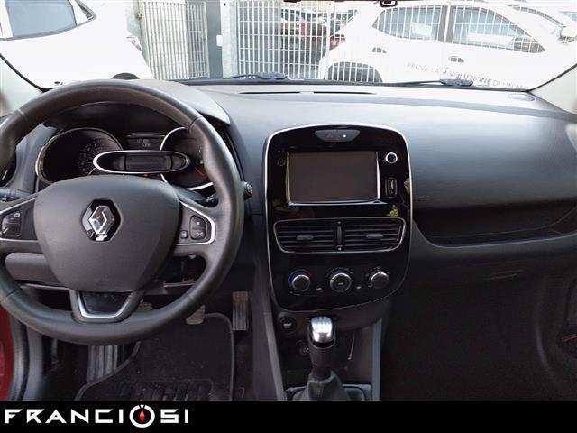 RENAULT Clio 00024668_VO38013018