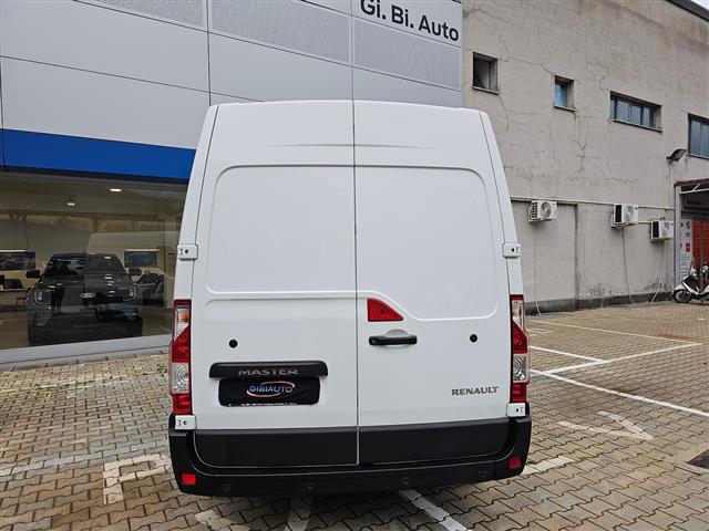 RENAULT Master 02415347_VO38013170