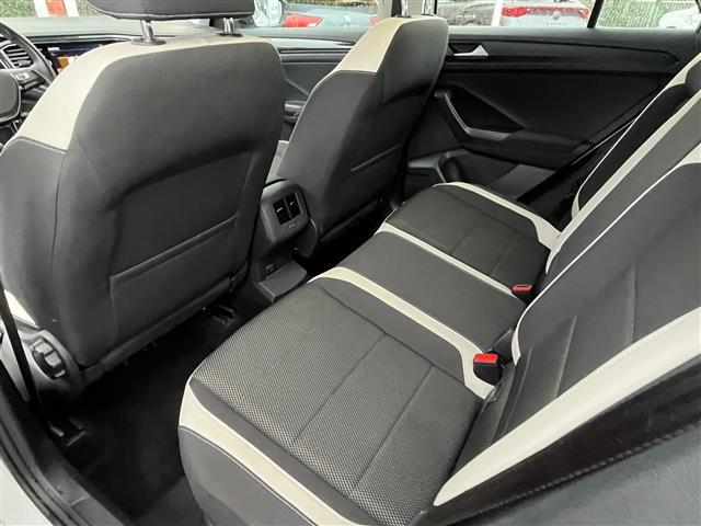 VOLKSWAGEN T Roc 2017 02640905_VO38043366