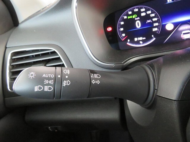 Inside  Megane  Cobre Solar