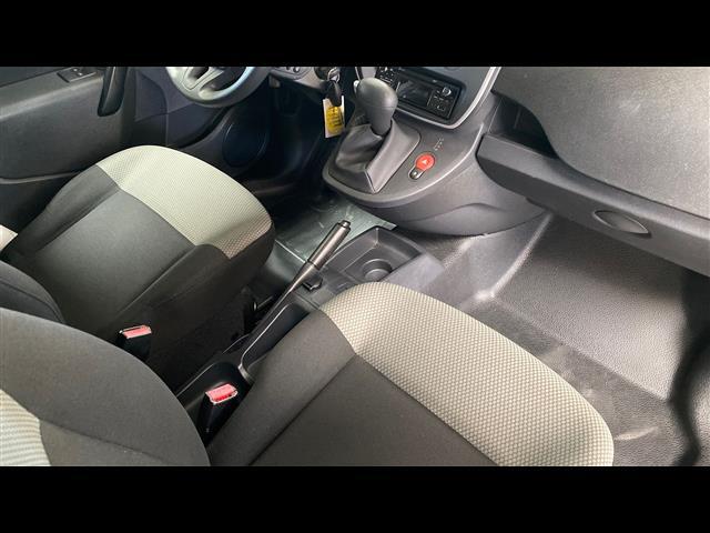 RENAULT Kangoo Z.E. 2017  13 00335588_VO38013550