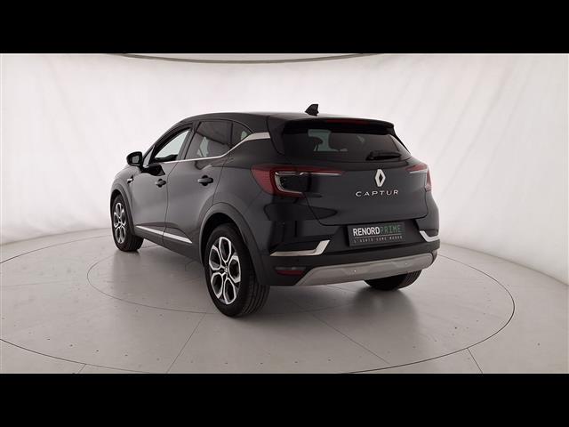 RENAULT Captur 00973925_VO38023732