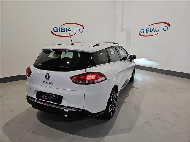 RENAULT Clio Sporter 02415864_VO38013170