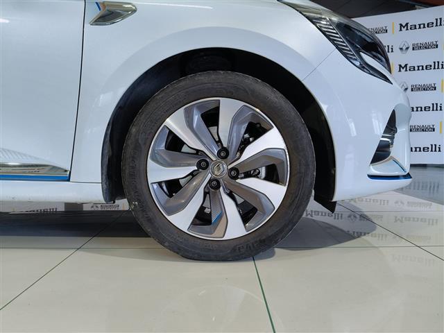RENAULT Clio 00012973_VO38013022