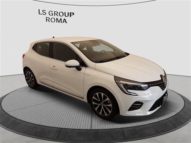 RENAULT Clio 04715246_VO38013034