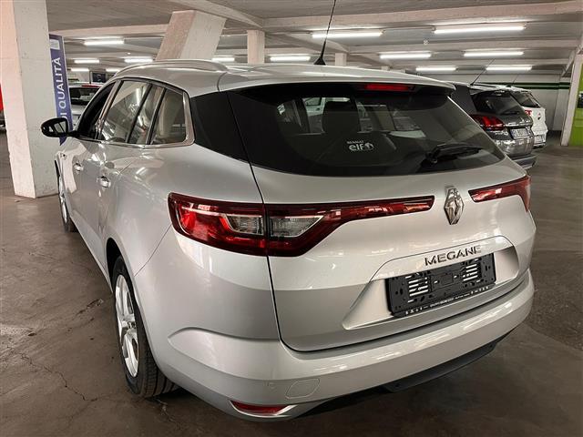 RENAULT Megane 00023459_VO38013404