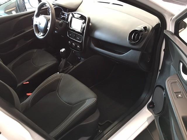 RENAULT Clio 00024026_VO38013404