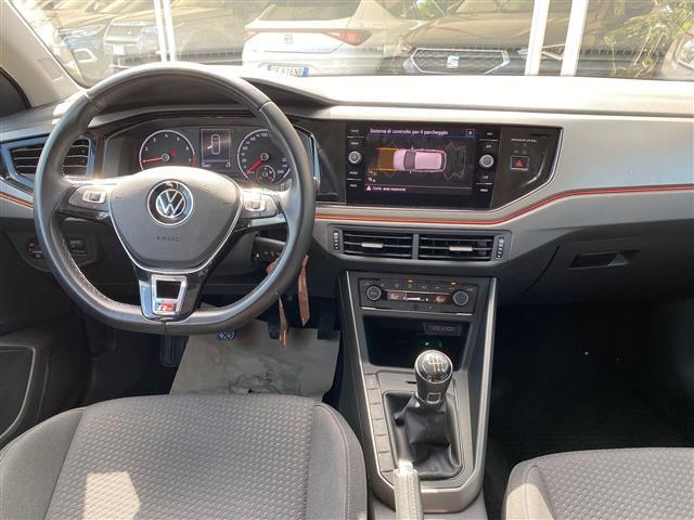 VOLKSWAGEN Polo 02641706_VO38043366