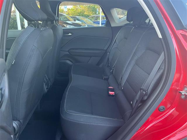 RENAULT Captur 02640935_VO38043366