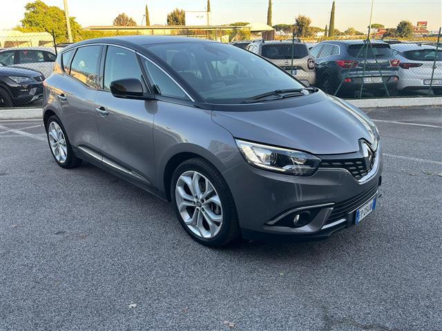RENAULT Scenic 02640878_VO38043366