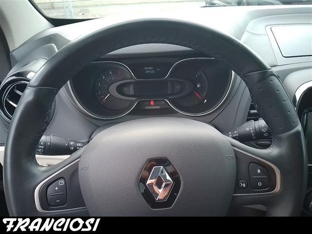 RENAULT Captur 00022907_VO38013018