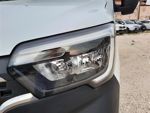 RENAULT Master 35 FWD 2019 00013800_VO38013022