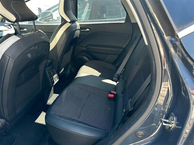 RENAULT Captur 01226317_VO38013129
