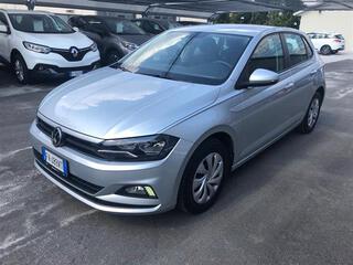 VOLKSWAGEN Polo VI 2017 00972383_VO38013322