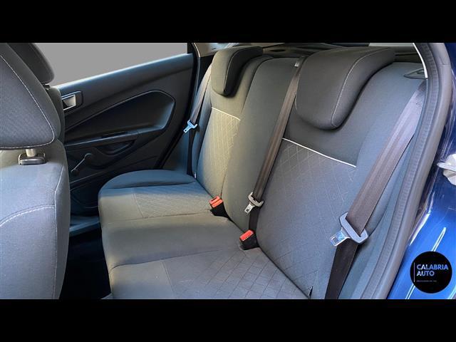 FORD Fiesta 00006306_VO38033579