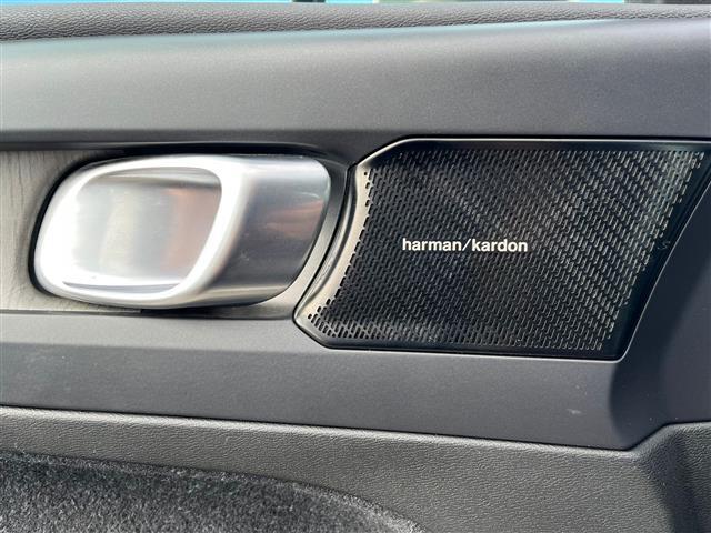 VOLVO XC40 02641181_VO38043366