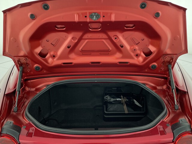 Outside MX-5  Soul Red