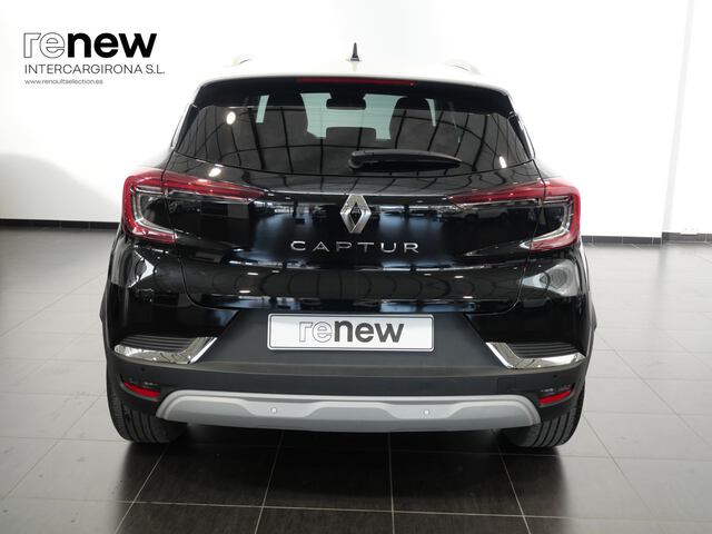 Outside Captur  NEGRO