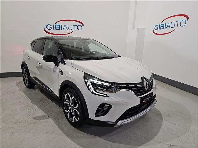 RENAULT Captur 02416116_VO38013170