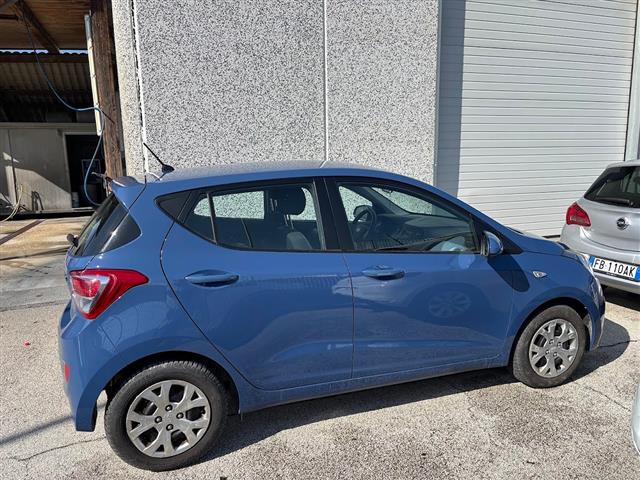 HYUNDAI i10 00513640_VO38013563