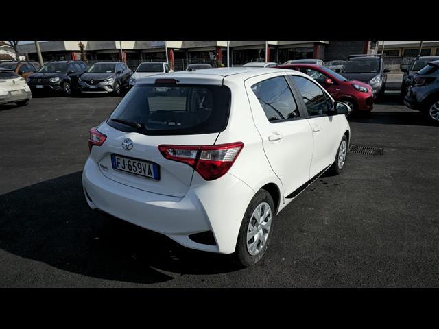 TOYOTA Yaris 00025657_VO38013404