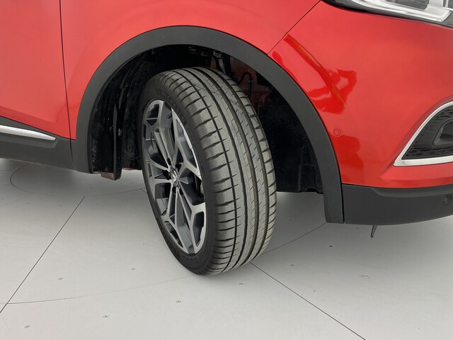 Outside Kadjar Diesel  Rojo Deseo
