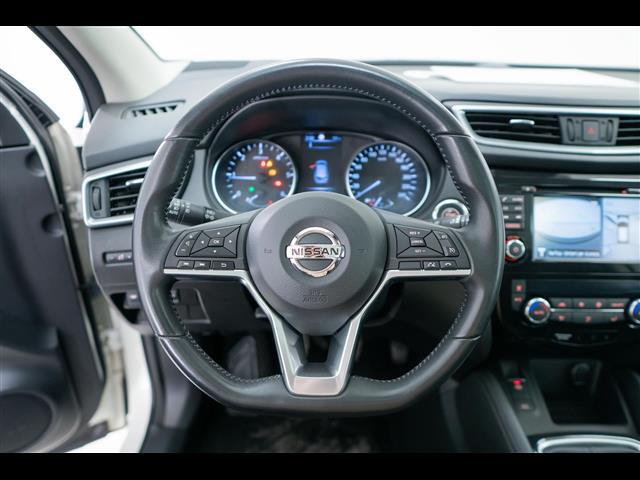 NISSAN Qashqai 40000908_VO38053400