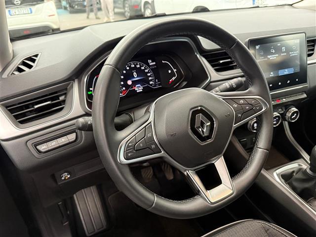 RENAULT Captur 00016060_VO38023184