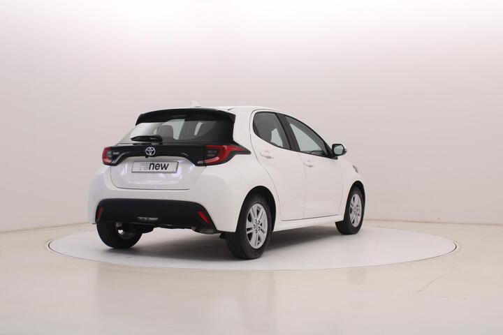 Outside Yaris  Blanco