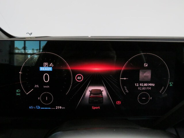 Inside  MEGANE E-TECH 100% ELÉCTRICO  carrocería azul noc
