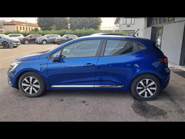 RENAULT Clio 02472656_VO38013041