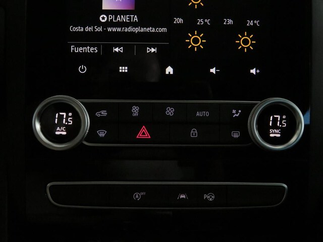 Inside  Megane  Cobre Solar
