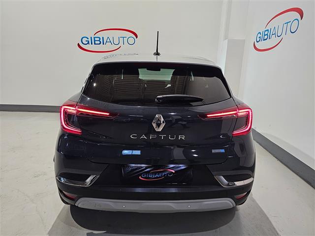 RENAULT Captur 02416164_VO38013170