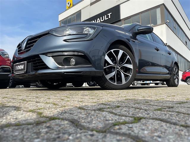 RENAULT Megane 00394813_VO38023217
