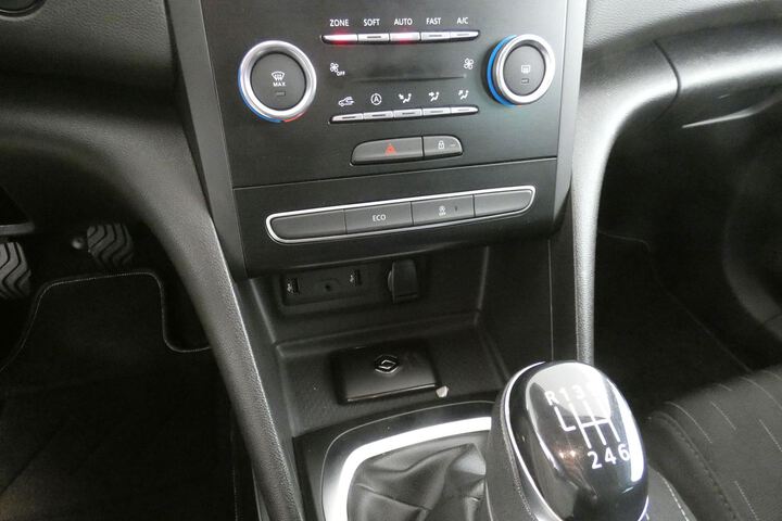 Inside Mégane Sport Tourer Diesel  Gris Titanium