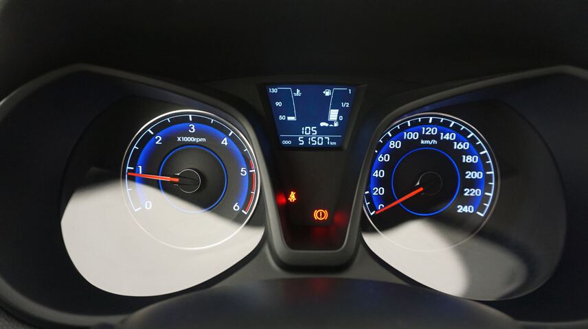 Inside ix20 Diesel  Polar White