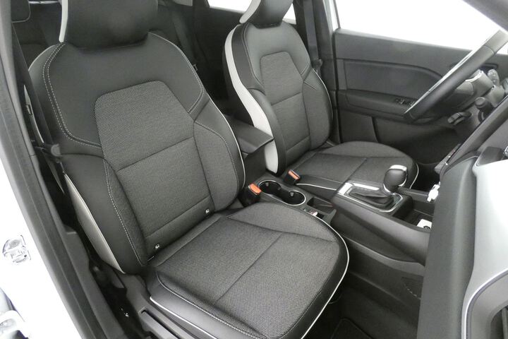Inside Captur Híbrido  Blanco Nacarado con 