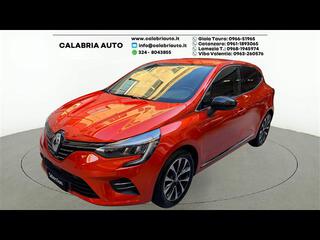 RENAULT Clio 00007132_VO38033579