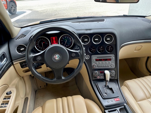 Außenausstattung Alfa rot                  rot